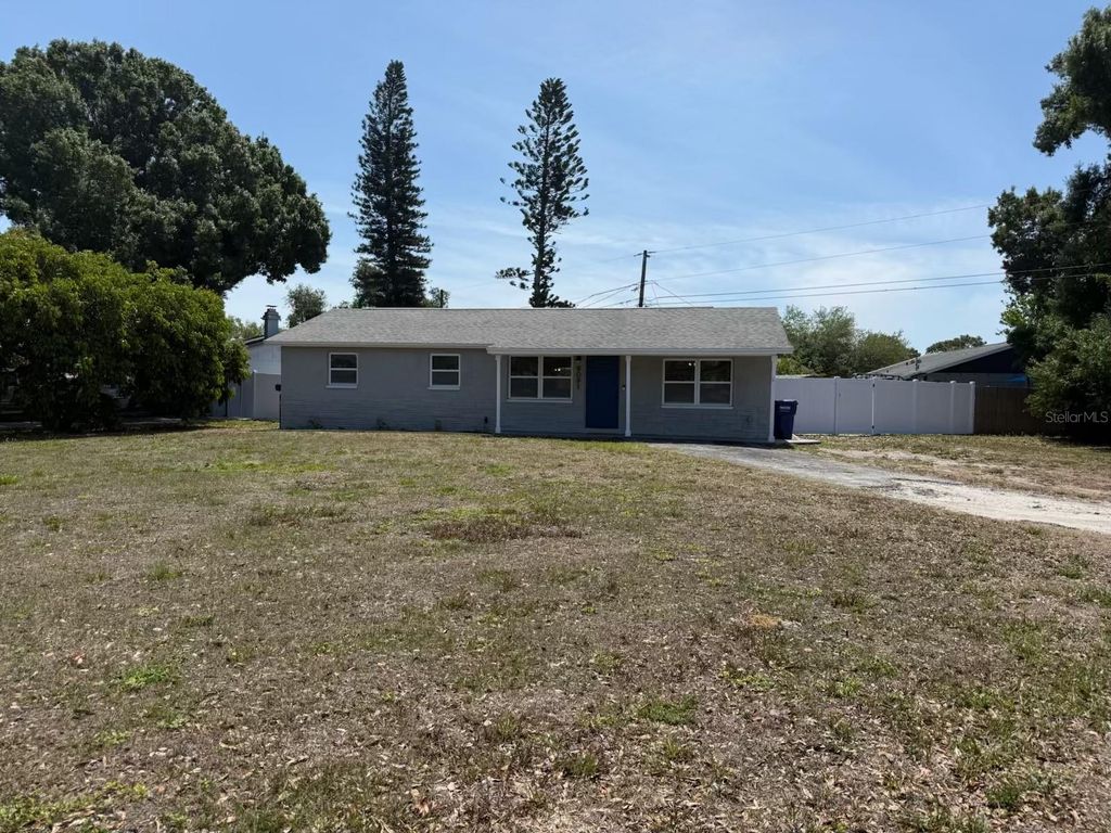 Photo of 9091 83rd Way, Seminole, FL 33777 (MLS # TB8499657)