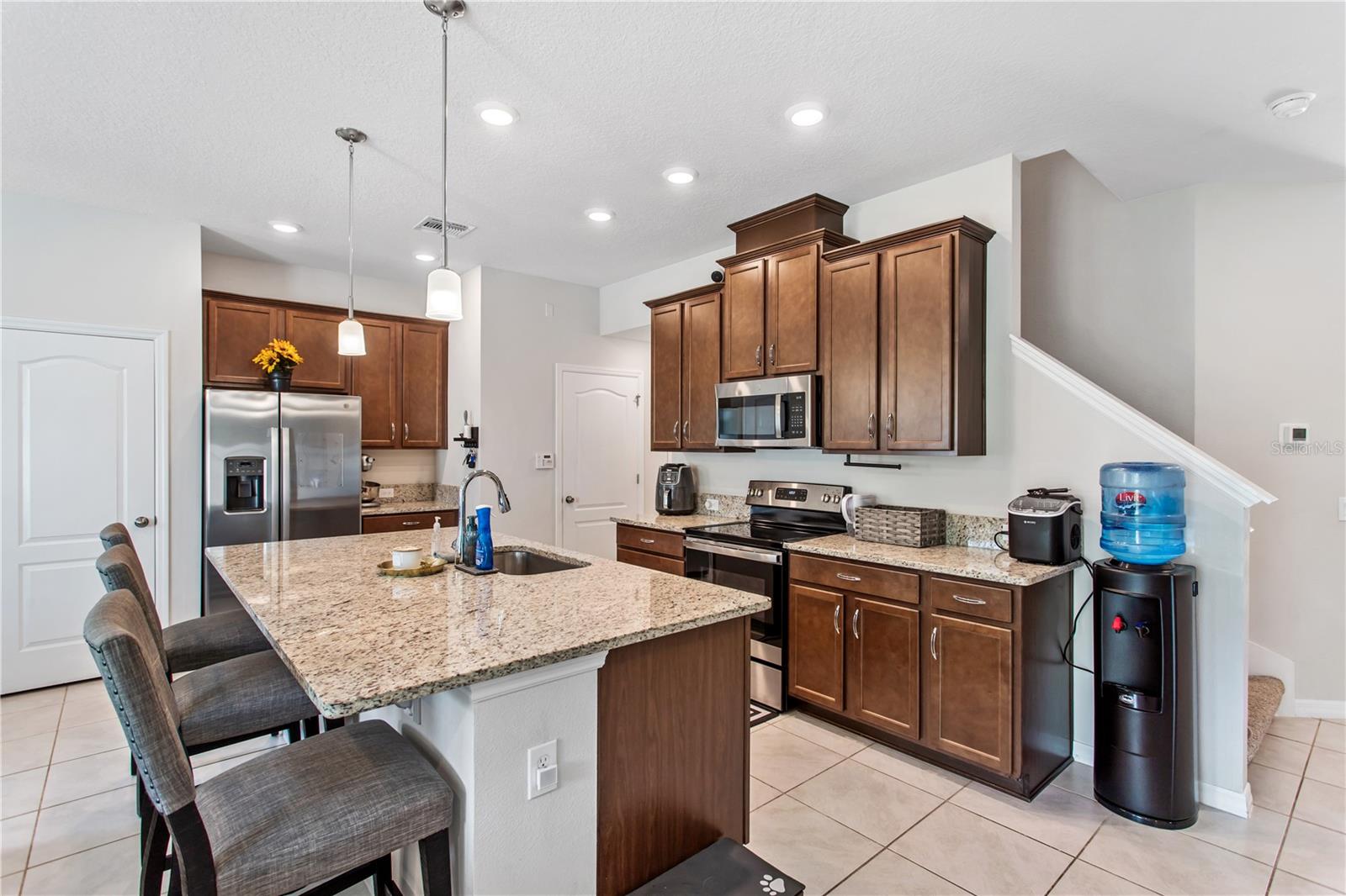 LAKE MEADOW LANDING - Residential