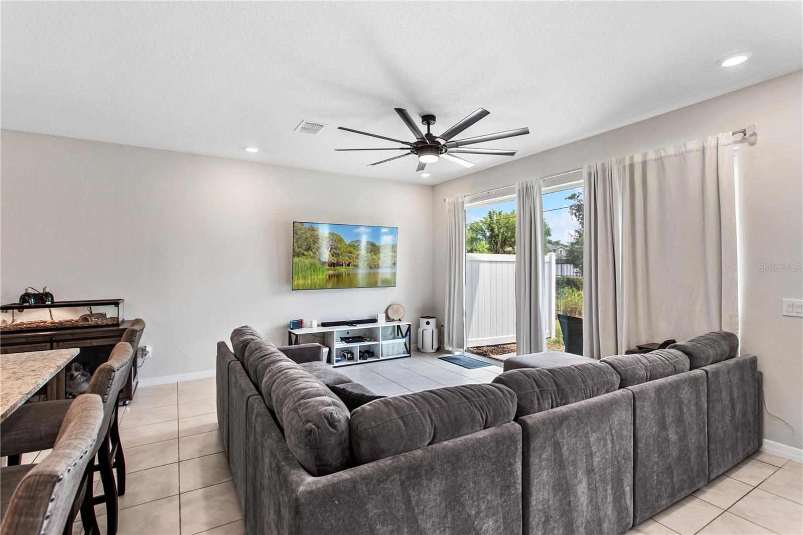 LAKE MEADOW LANDING - Residential