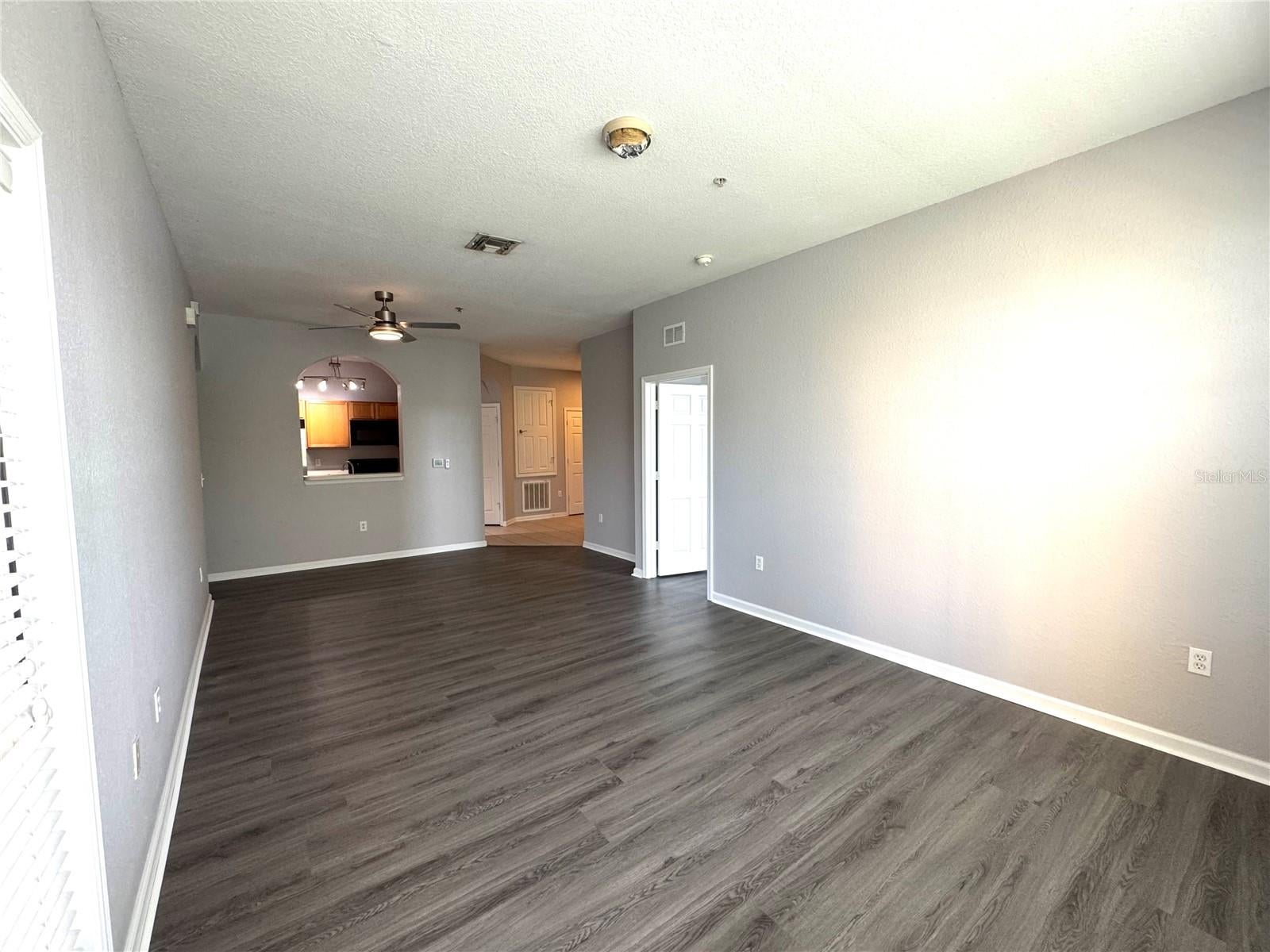 8660 BUCCILLI DRIVE 305