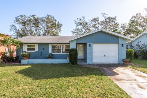 A home in LARGO