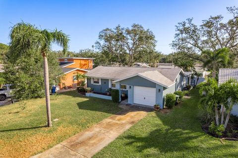 A home in LARGO