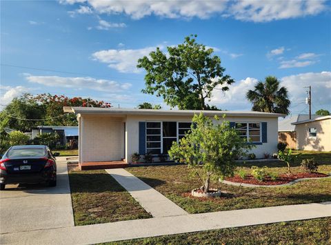 Single Family Residence in PORT CHARLOTTE FL 21140 MCGUIRE AVENUE.jpg