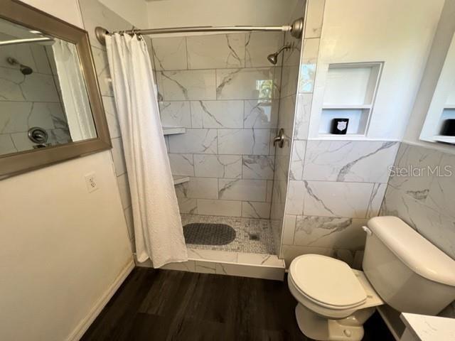 BAYSHORE GARDENS SEC 2 - Residential Lease