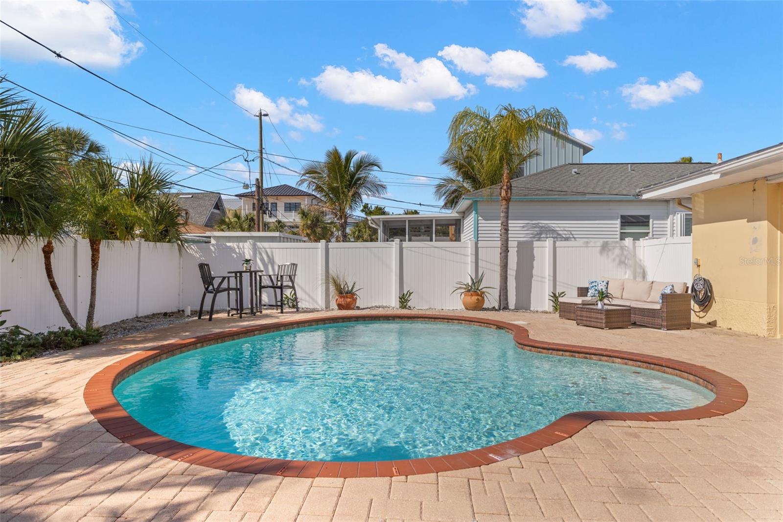 MOREY BEACH - Residential Lease