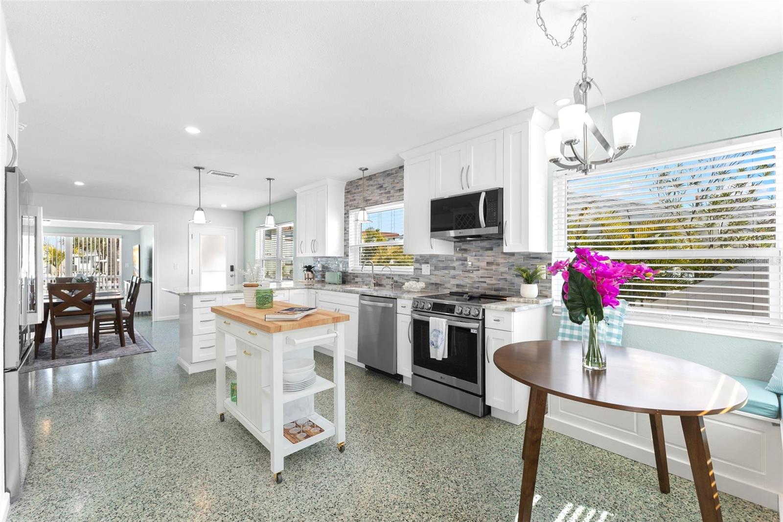 MOREY BEACH - Residential Lease