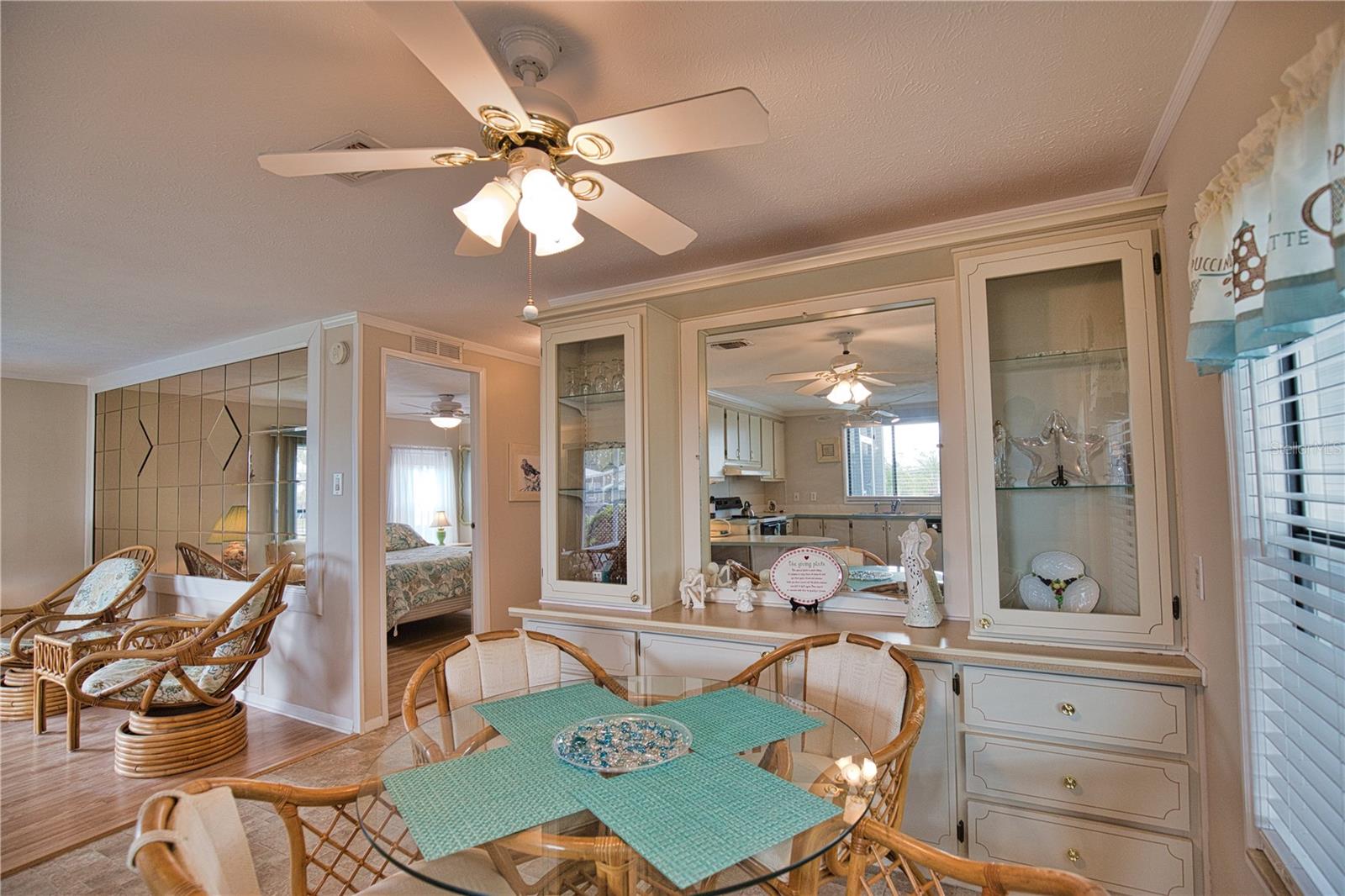 632 LA JOLLA CIRCLE