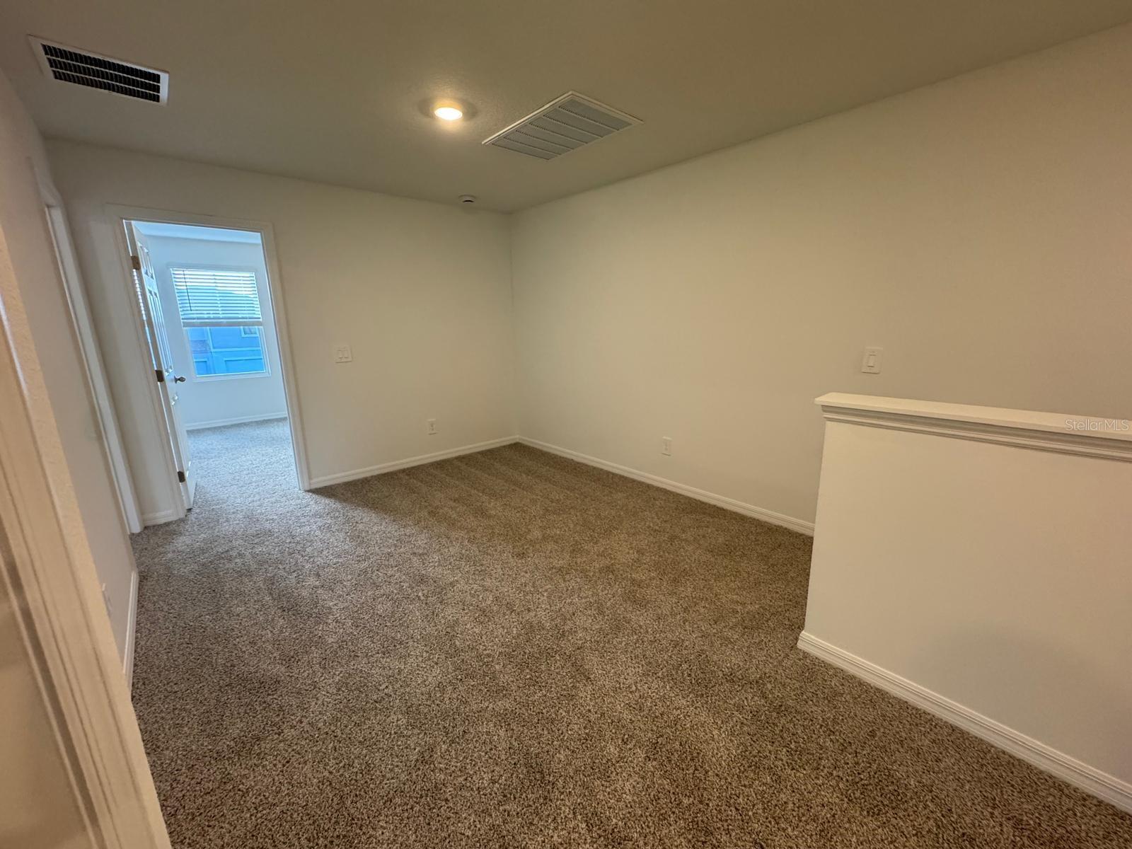 THE MEADOW AT CROSSPRAIRIE TOWNES - Residential Lease