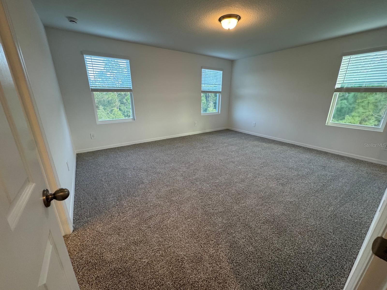 THE MEADOW AT CROSSPRAIRIE TOWNES - Residential Lease