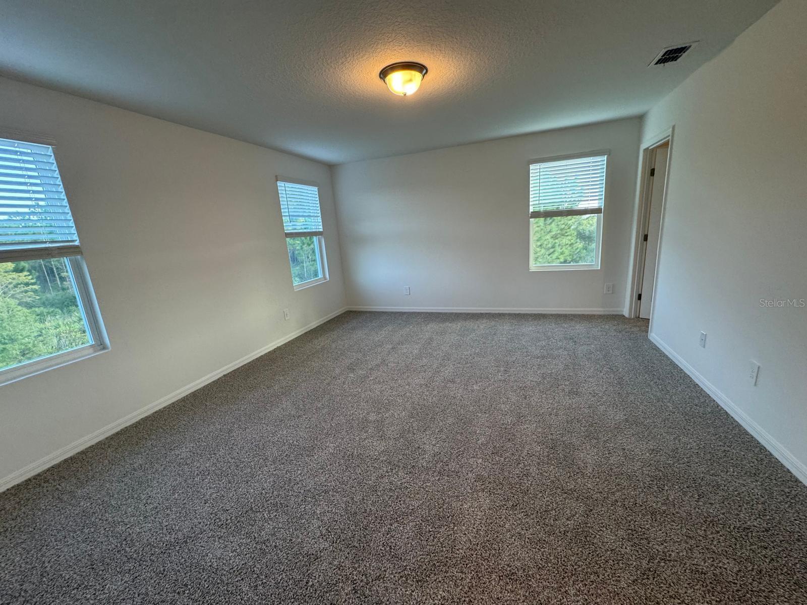 THE MEADOW AT CROSSPRAIRIE TOWNES - Residential Lease