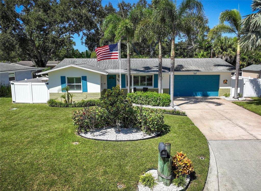 Photo of 1956 Fairway Circle E, Dunedin, FL 34698 (MLS # TB8429404)