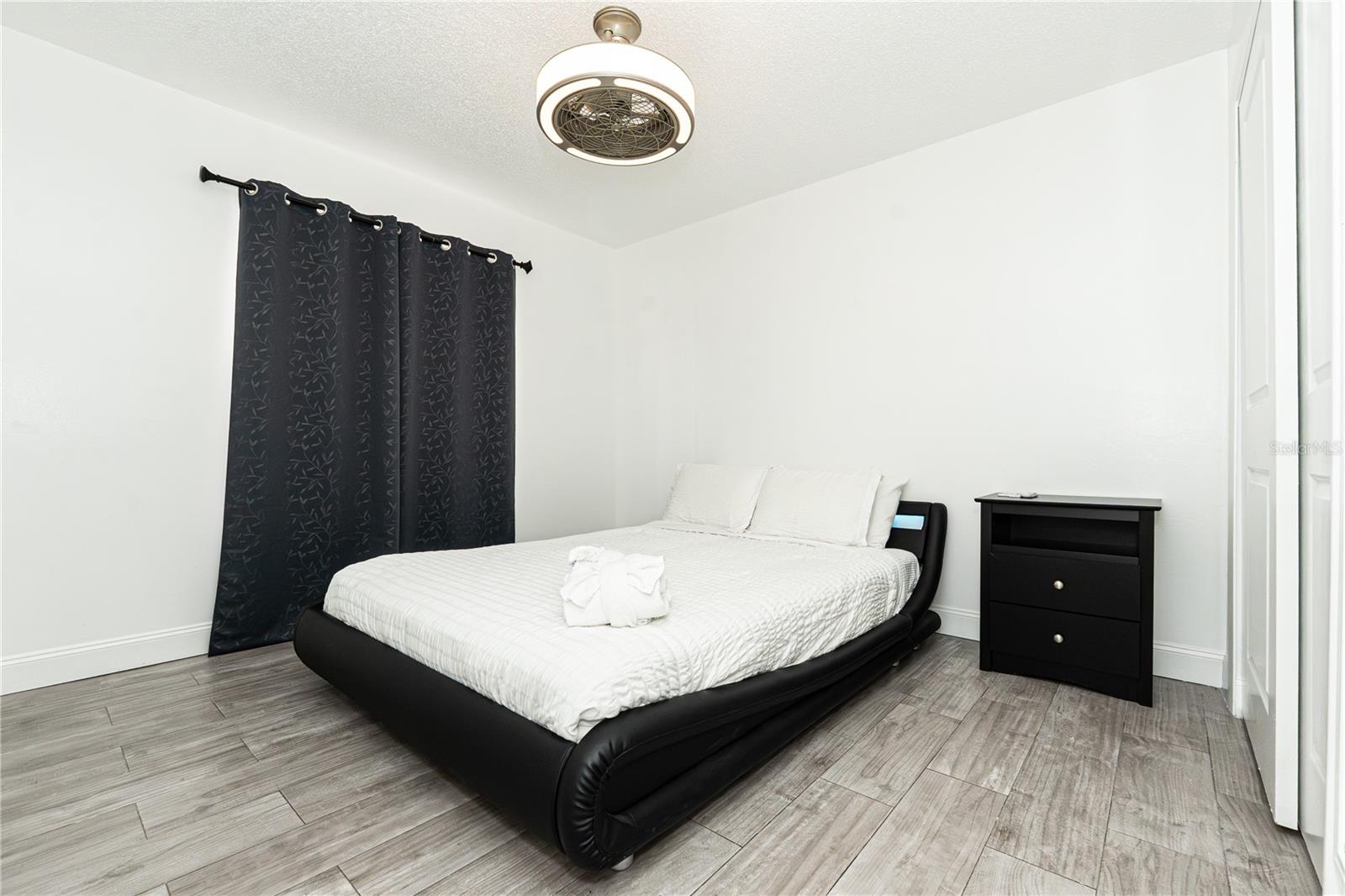 INDIAN RIDGE UNIT 2 - Residential Lease