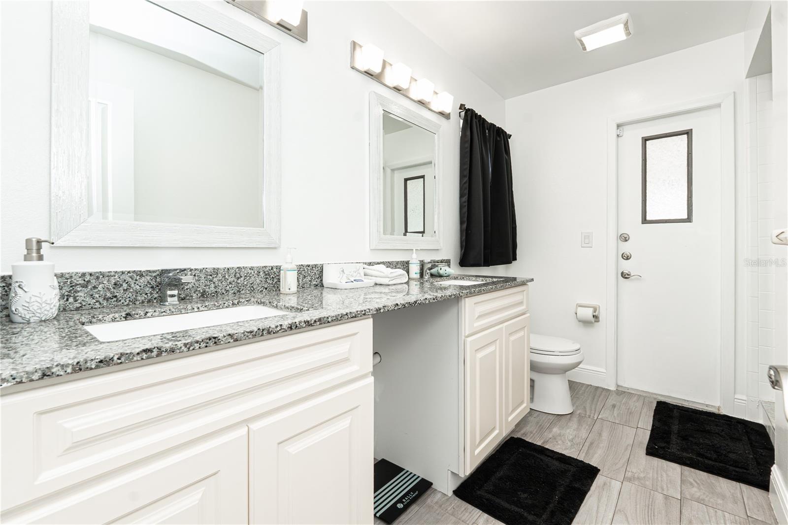 INDIAN RIDGE UNIT 2 - Residential Lease