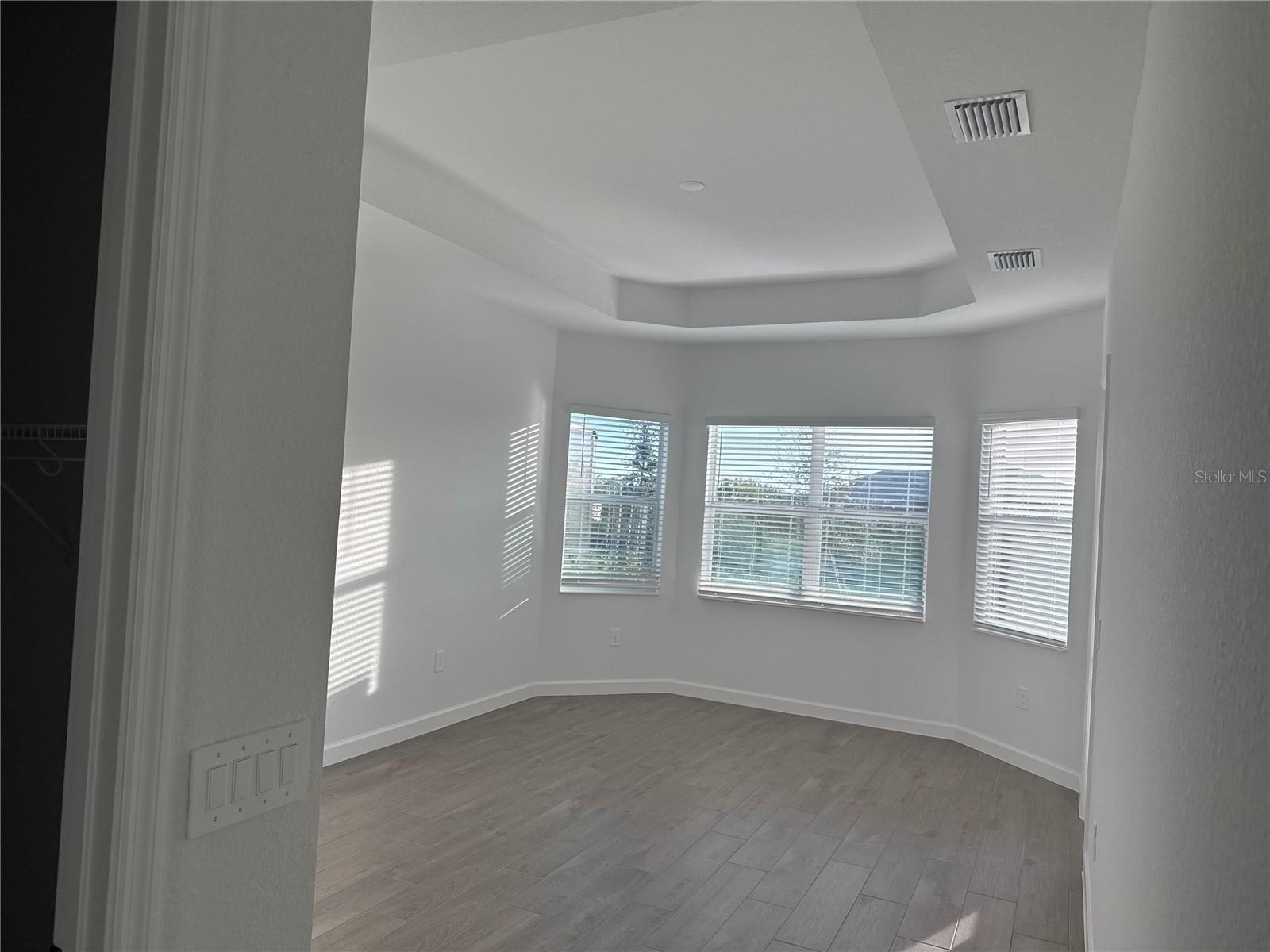 HARBOR ESTATE - Residential Lease