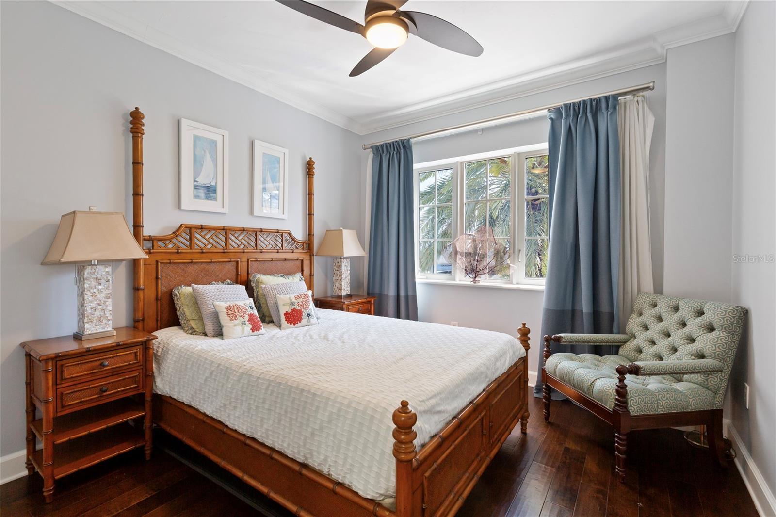 PARKSHORE PLAZA CONDO - Residential Lease