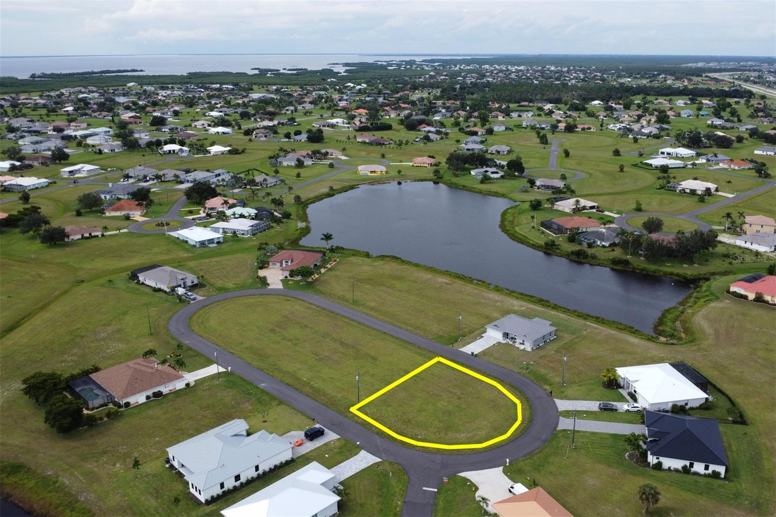 PUNTA GORDA ISLES SEC 21 - Land