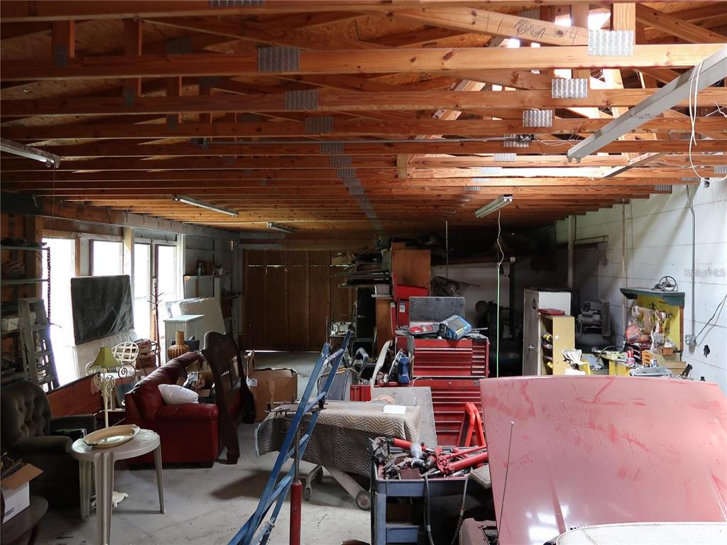 HICKORY HILL RETREATS UNIT 02 - Commercial Sale