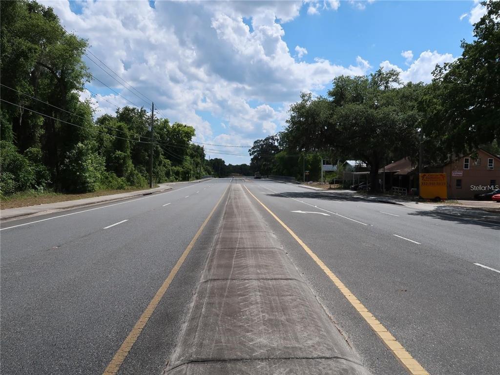 HICKORY HILL RETREATS UNIT 02 - Commercial Sale