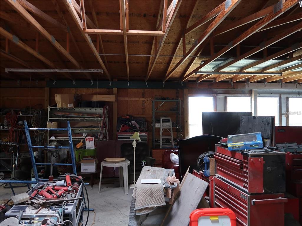 HICKORY HILL RETREATS UNIT 02 - Commercial Sale