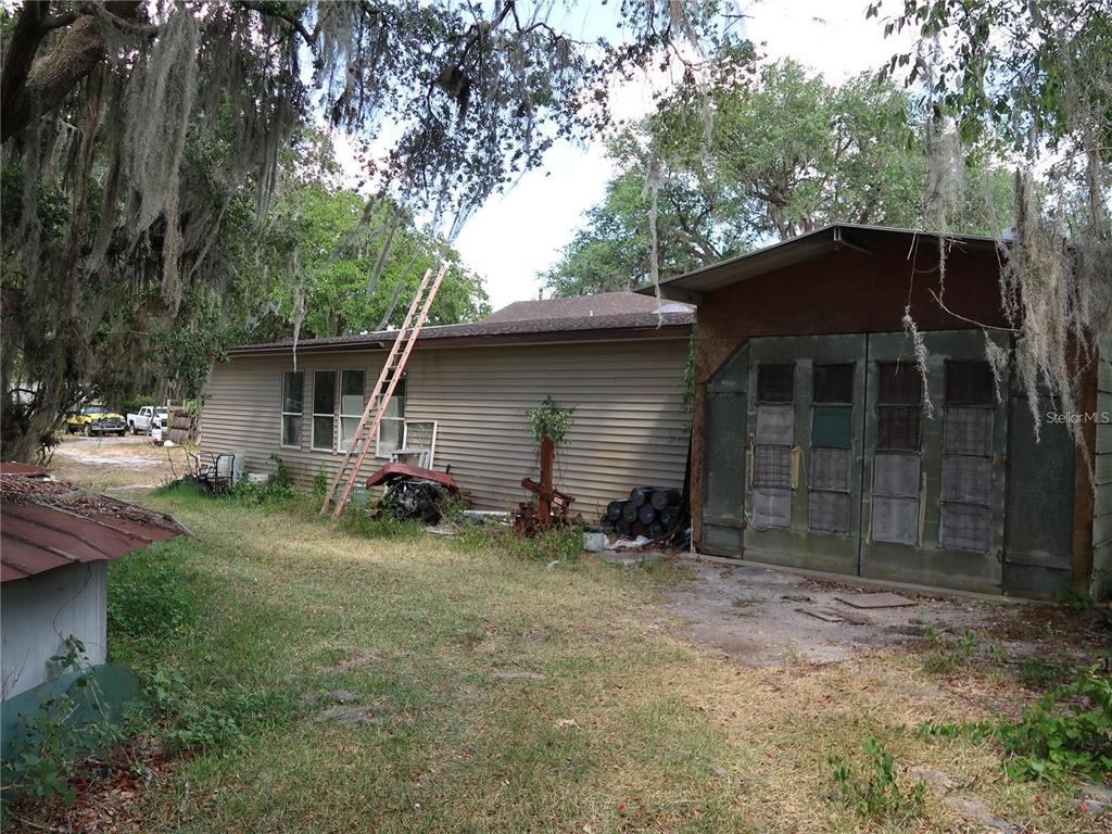 HICKORY HILL RETREATS UNIT 02 - Commercial Sale