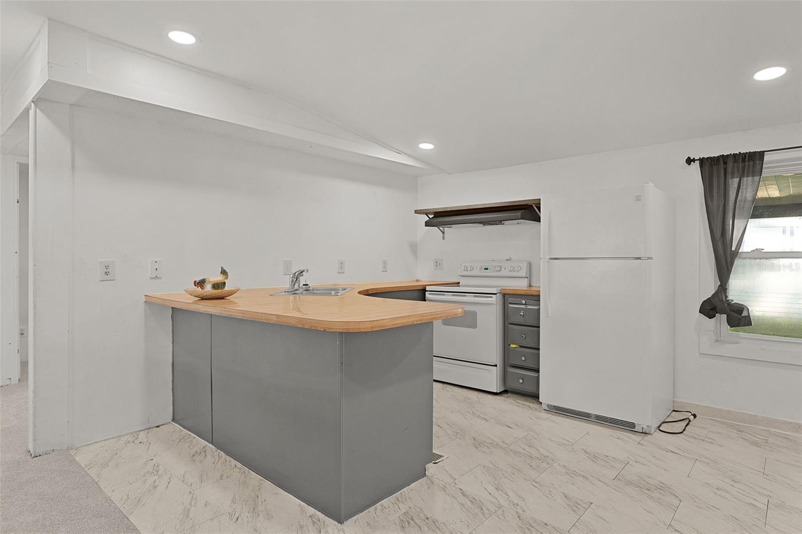 ORANGE BLOSSOM HILLS UN 16 - Residential