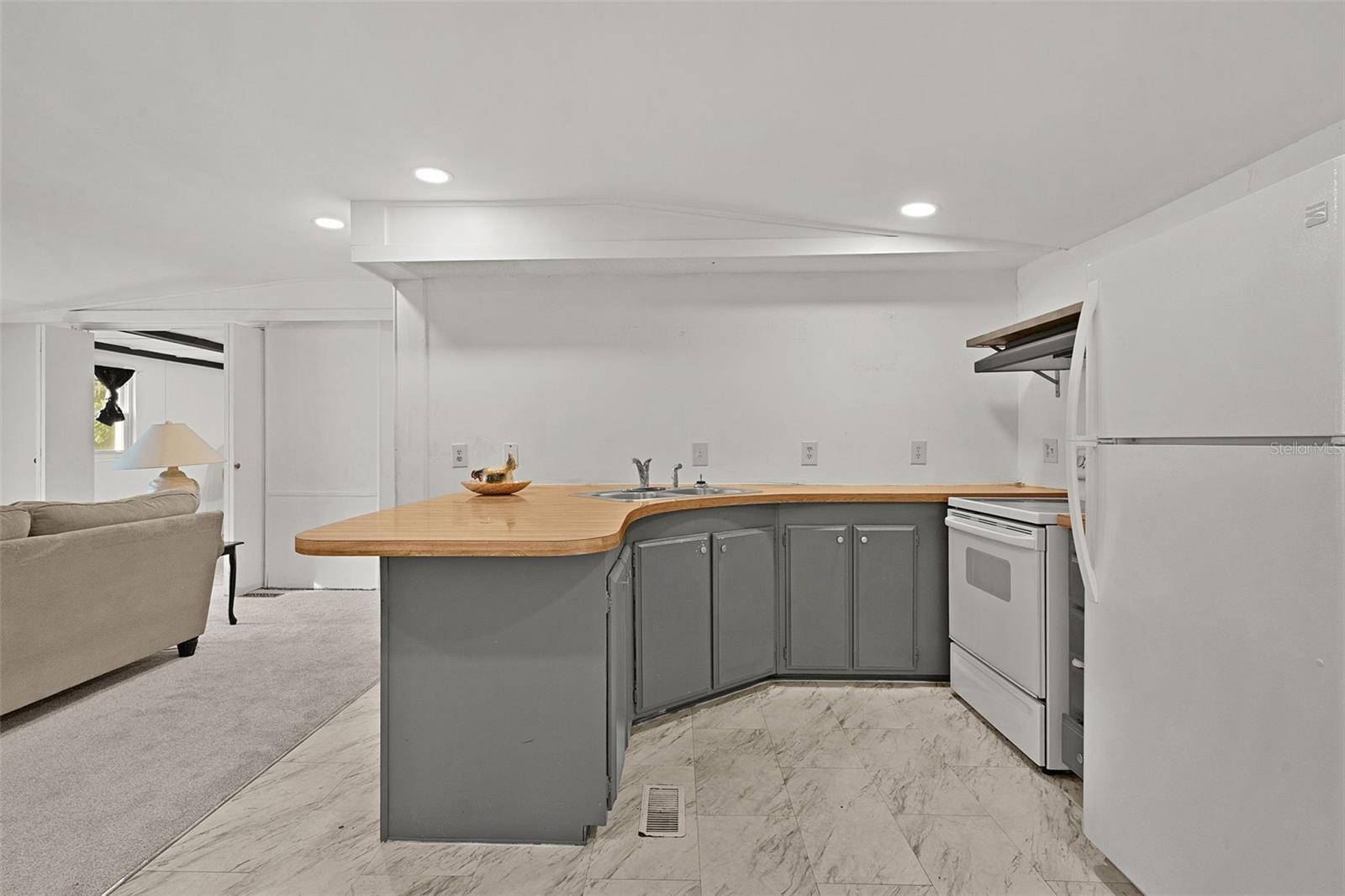 ORANGE BLOSSOM HILLS UN 16 - Residential