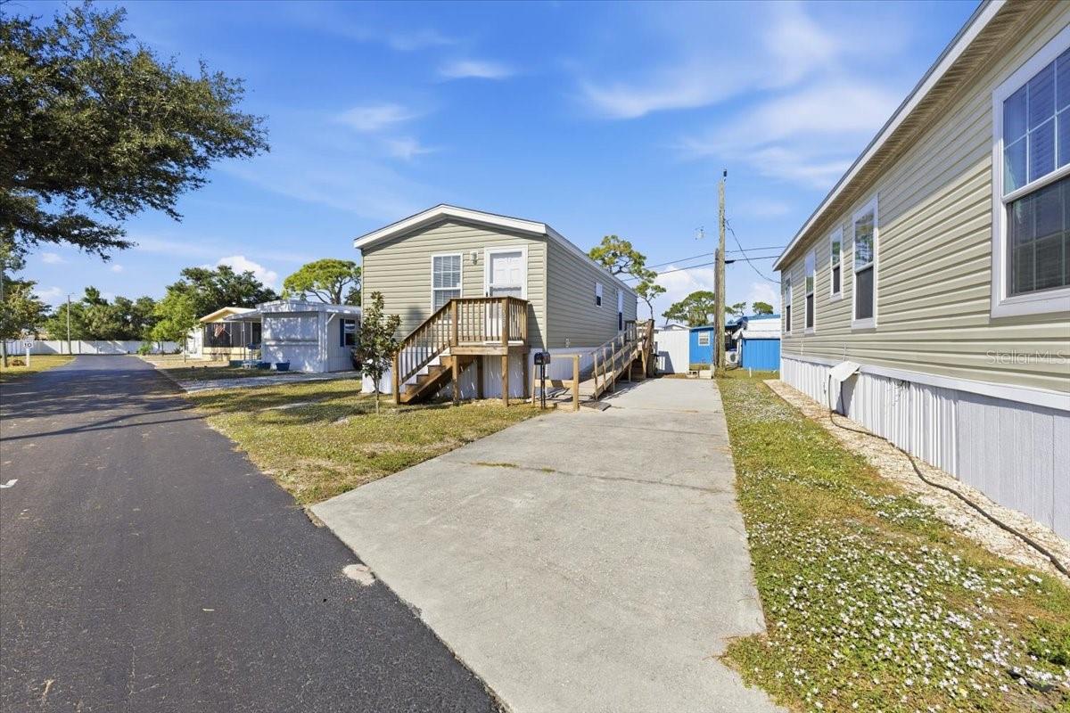 OAK GROVE - Residential