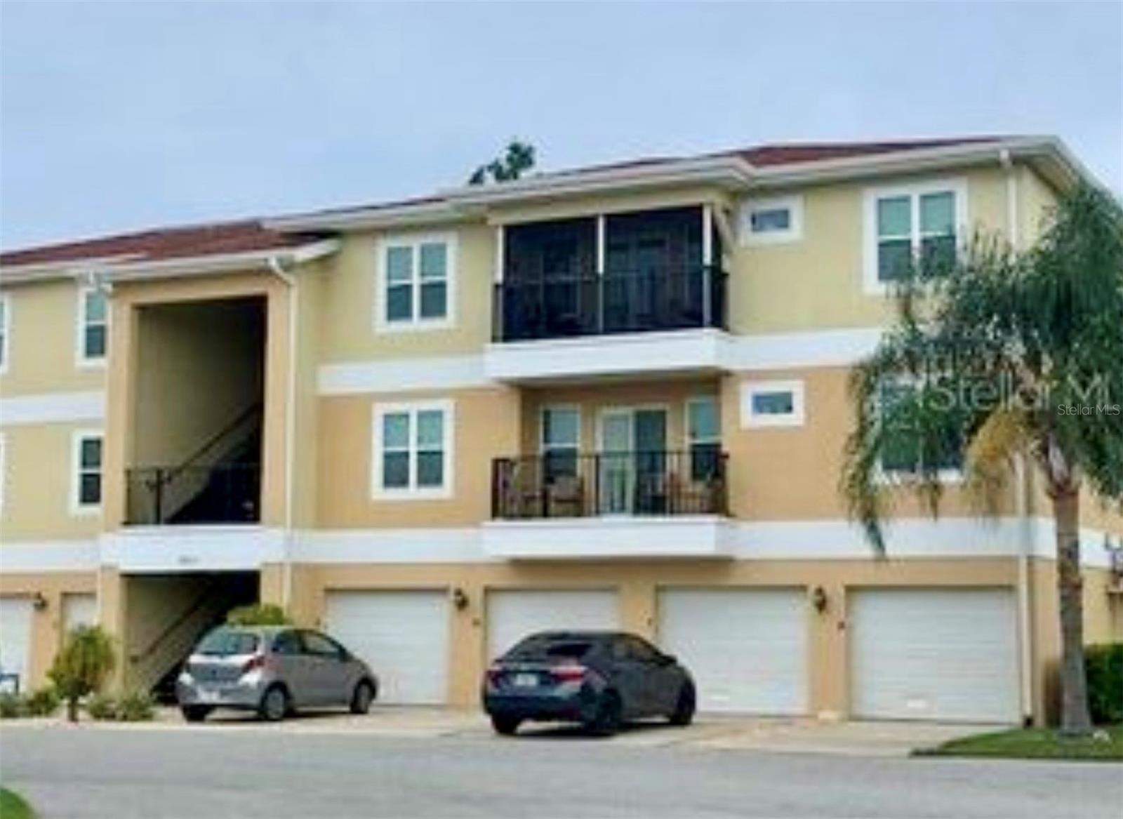 For Rent – Modern 3rd Floor Condo with Garage – Pet-Friendly & Prime Location!
Built in 2016, this spacious and well-kept 3rd-floor condo is just minutes from Downtown New Port Richey, where you’ll find charming shops, restaurants, parks, and local events.
Enjoy a bright, open layout with in-unit laundry, a 1-car garage, and a versatile bonus room—perfect for a home office, gym, or extra storage.
All utilities included except electric – easy and affordable living!
Pet-friendly community with a dog park – bring your furry friend!
Community Amenities:
Sparkling pool & playground
Dog park for your pets, Low maintenance lifestyle.
Quick access to Tarpon Springs, beaches, and Tampa Bay
Luxury condo living in a fantastic location—schedule your private tour today!