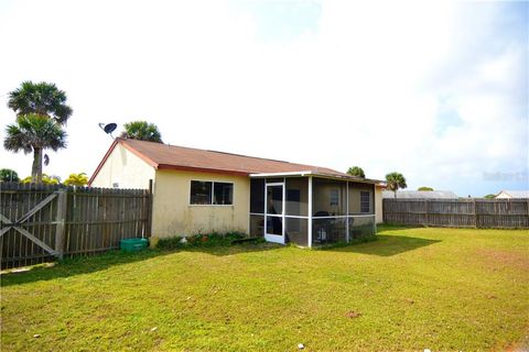 A home in PORT CHARLOTTE