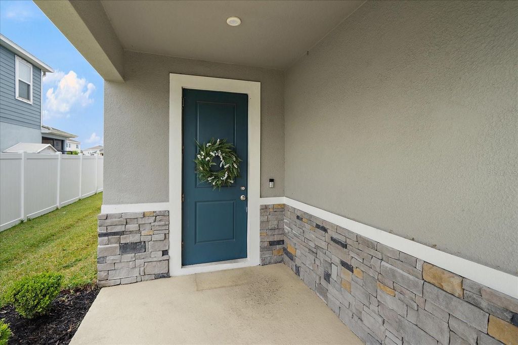 Photo of 5412 Peaceful Creek Cove, Bradenton, FL 34203 (MLS # N6142110)