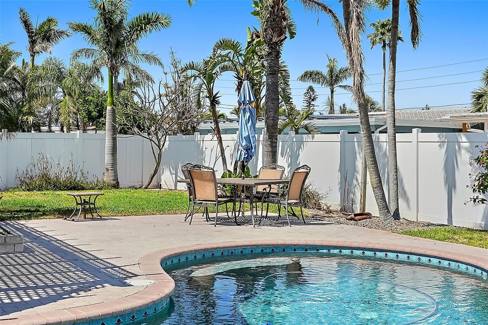 BELLE VISTA SHORES - Residential