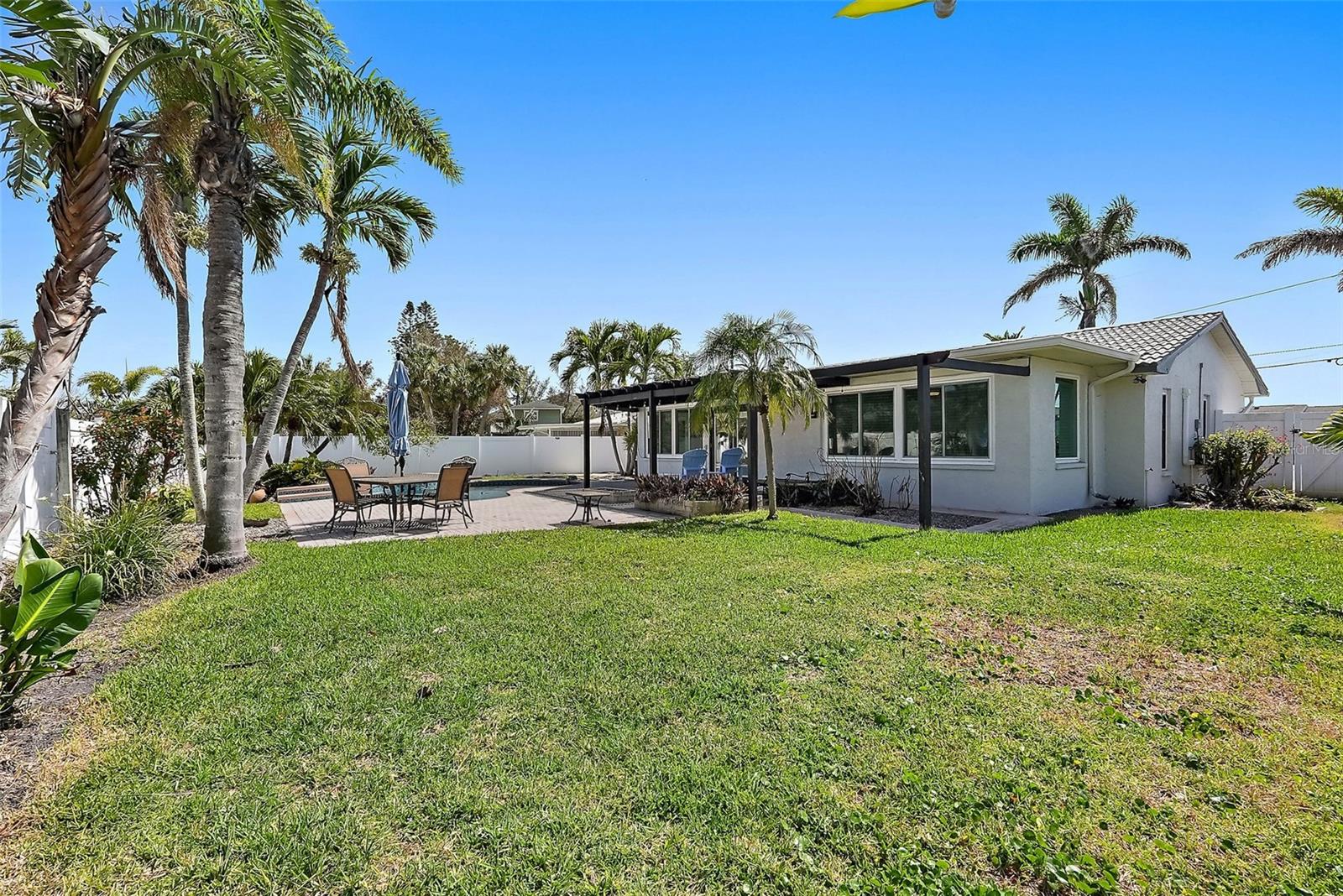 BELLE VISTA SHORES - Residential