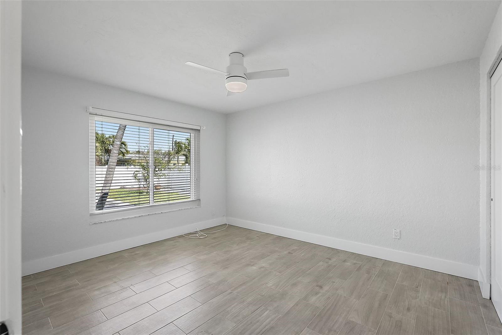 BELLE VISTA SHORES - Residential