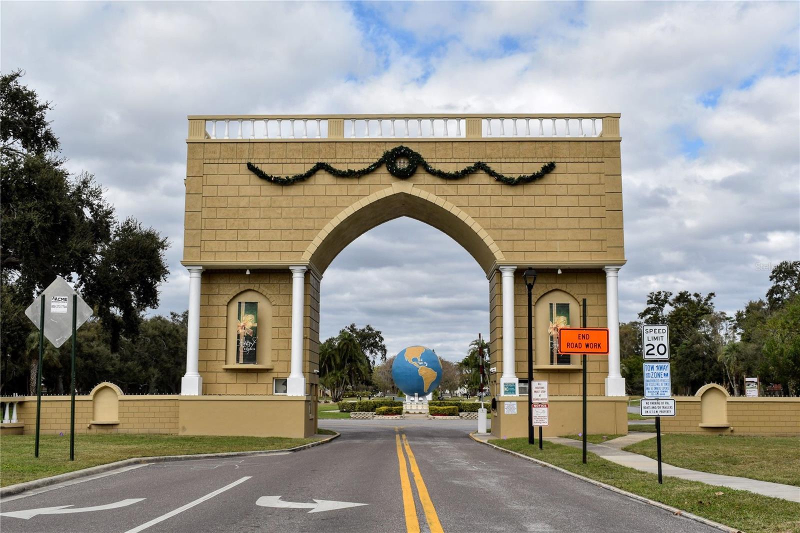 2370 JAMAICAN STREET 54