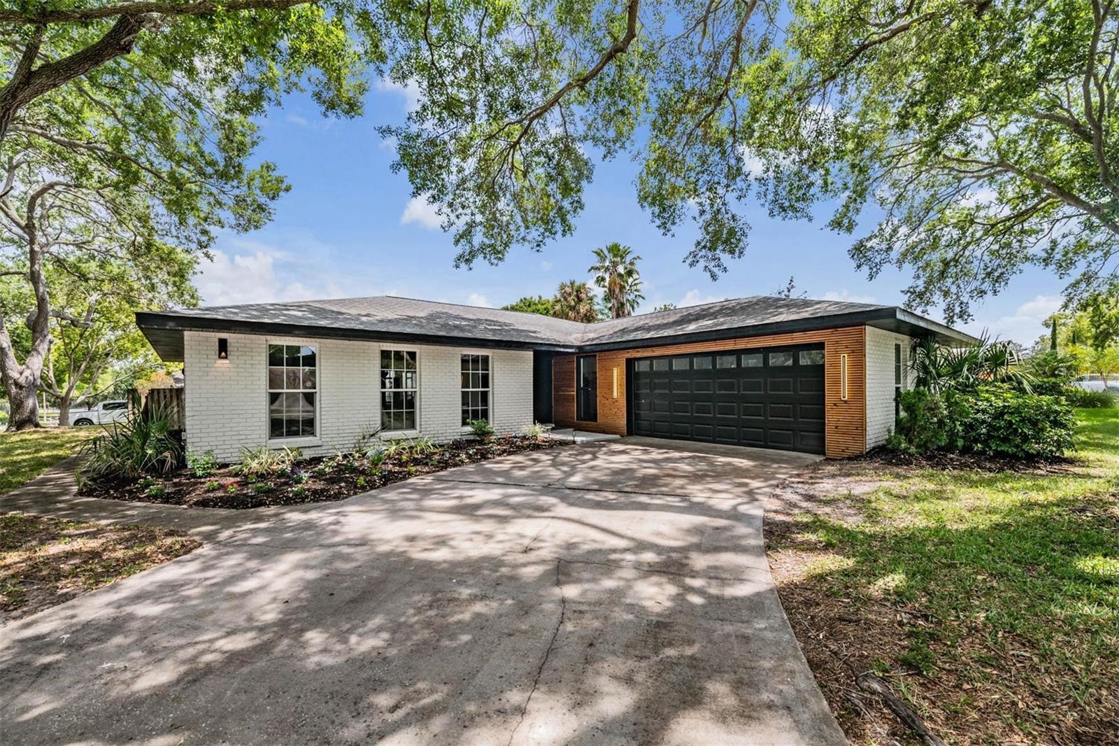 WESTLAKE VILLAGE SEC II - Residential