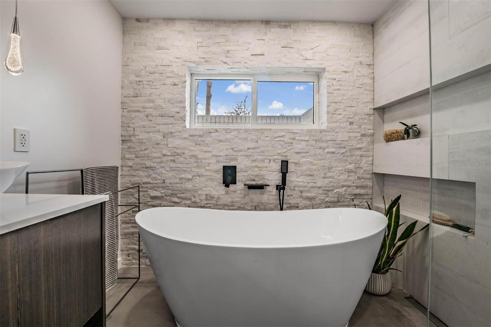 WESTLAKE VILLAGE SEC II - Residential