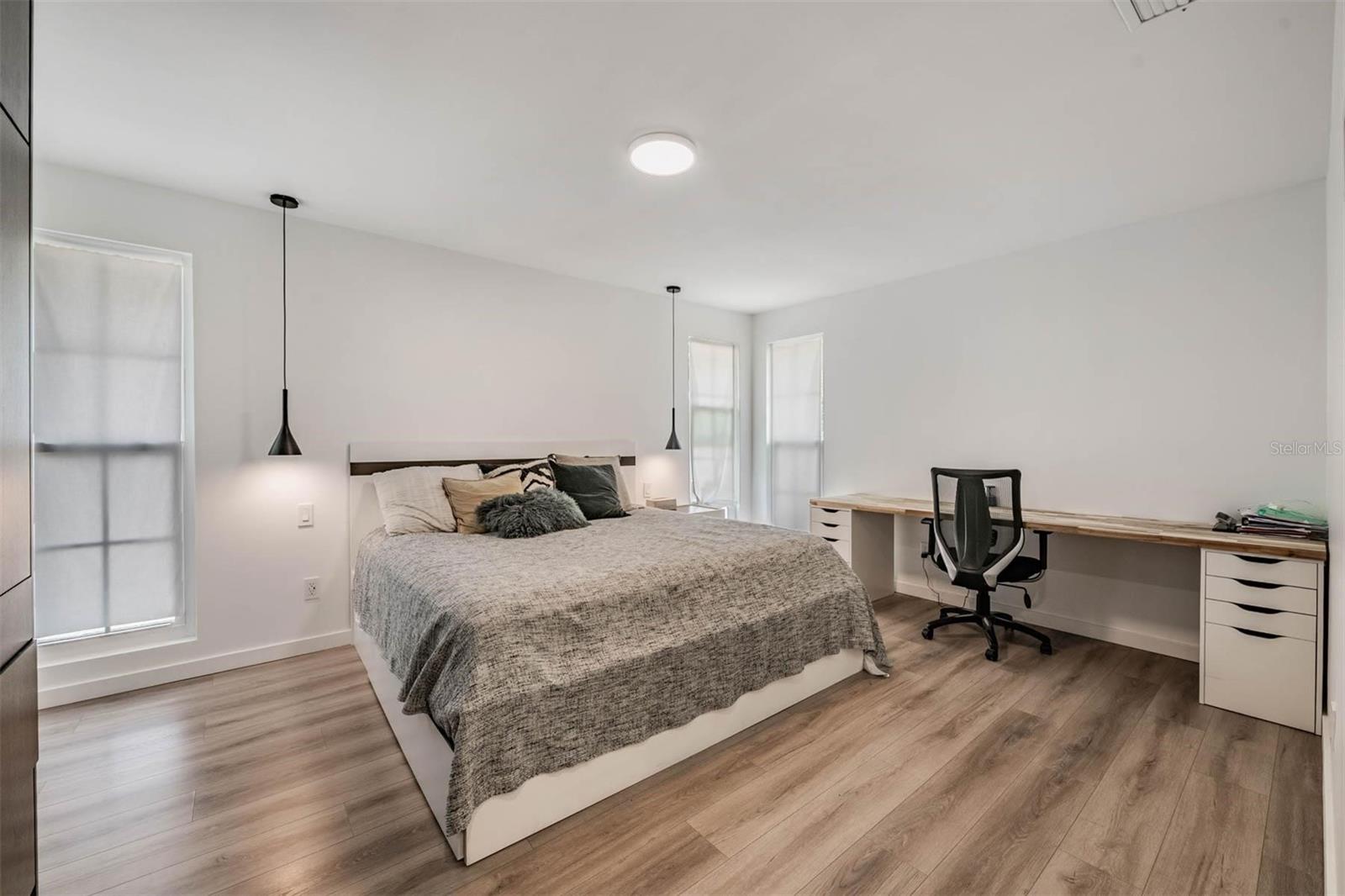 WESTLAKE VILLAGE SEC II - Residential