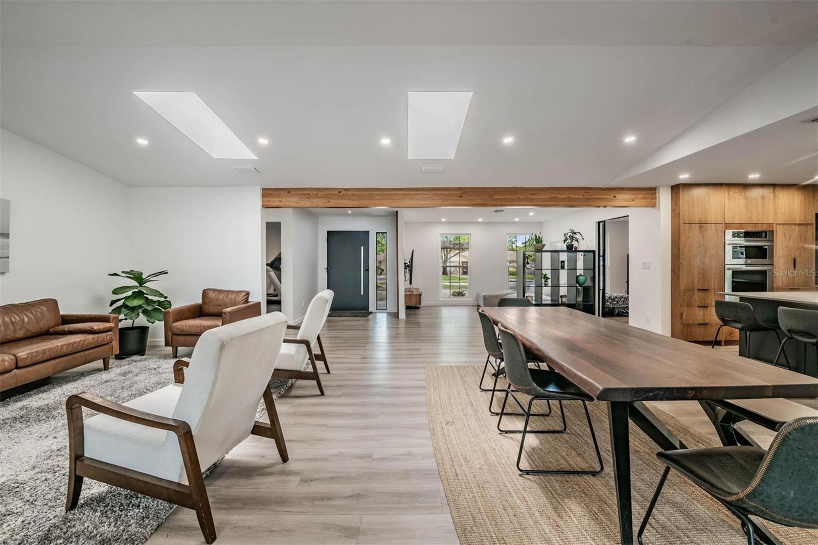 WESTLAKE VILLAGE SEC II - Residential