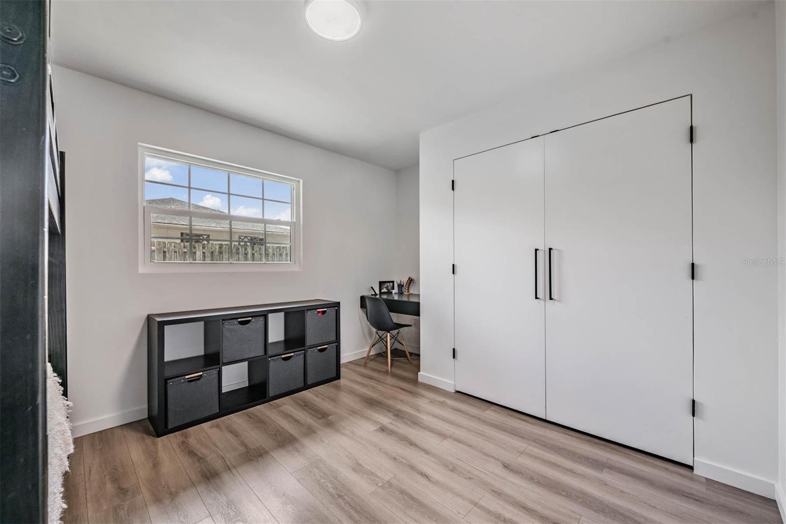 WESTLAKE VILLAGE SEC II - Residential