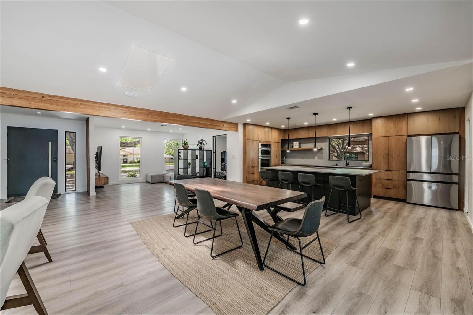 WESTLAKE VILLAGE SEC II - Residential