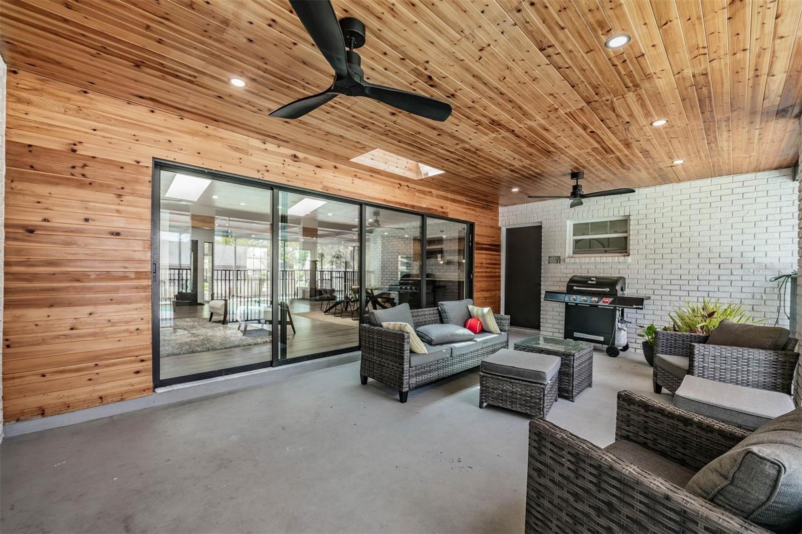 WESTLAKE VILLAGE SEC II - Residential