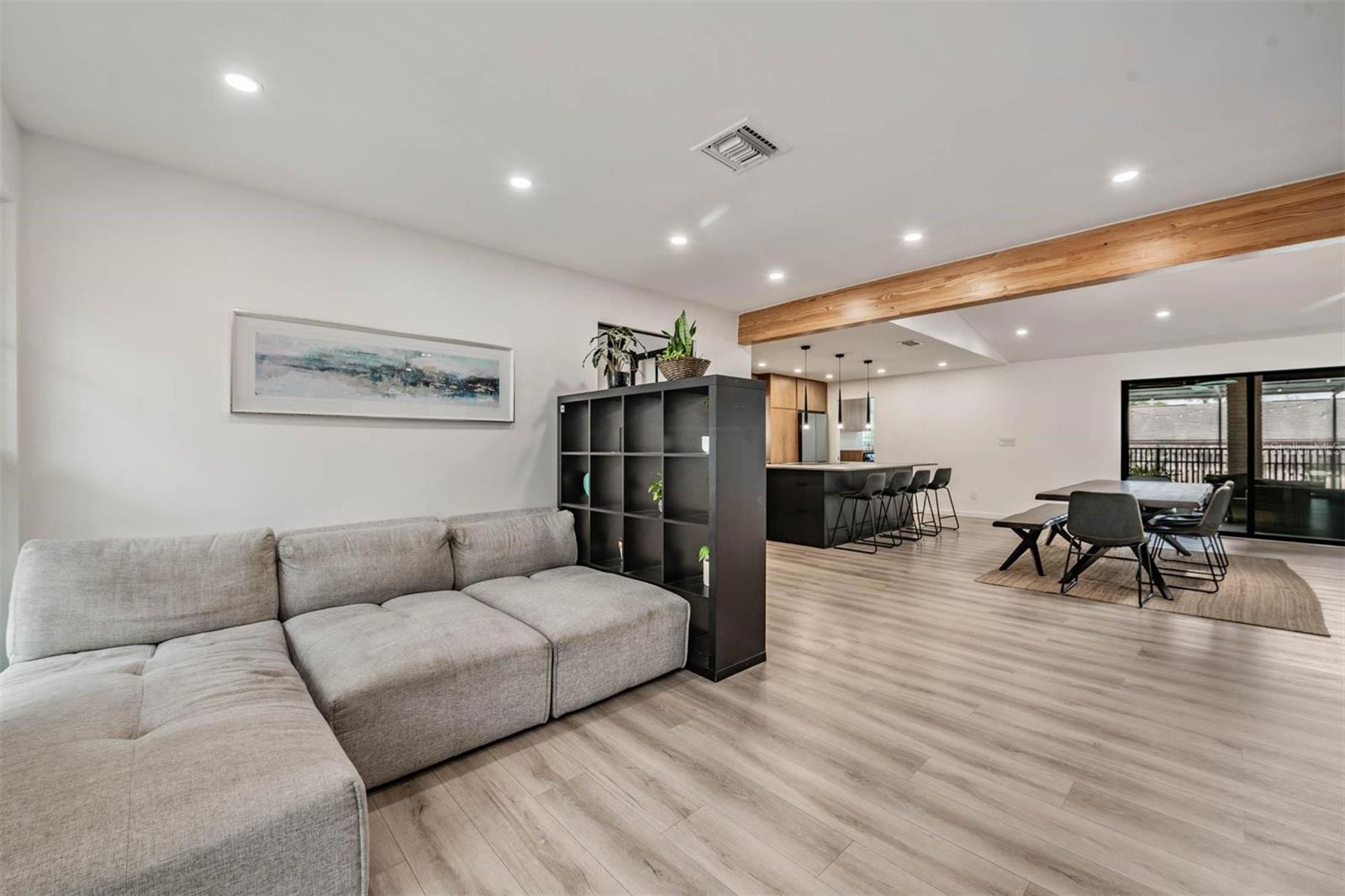 WESTLAKE VILLAGE SEC II - Residential