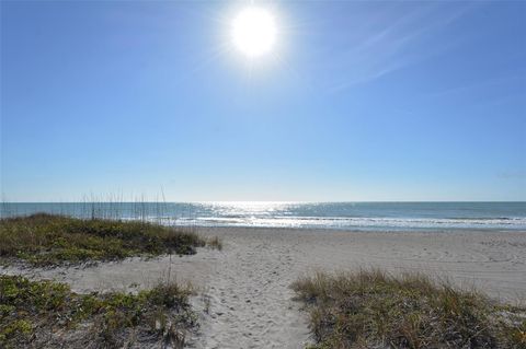 A home in LONGBOAT KEY