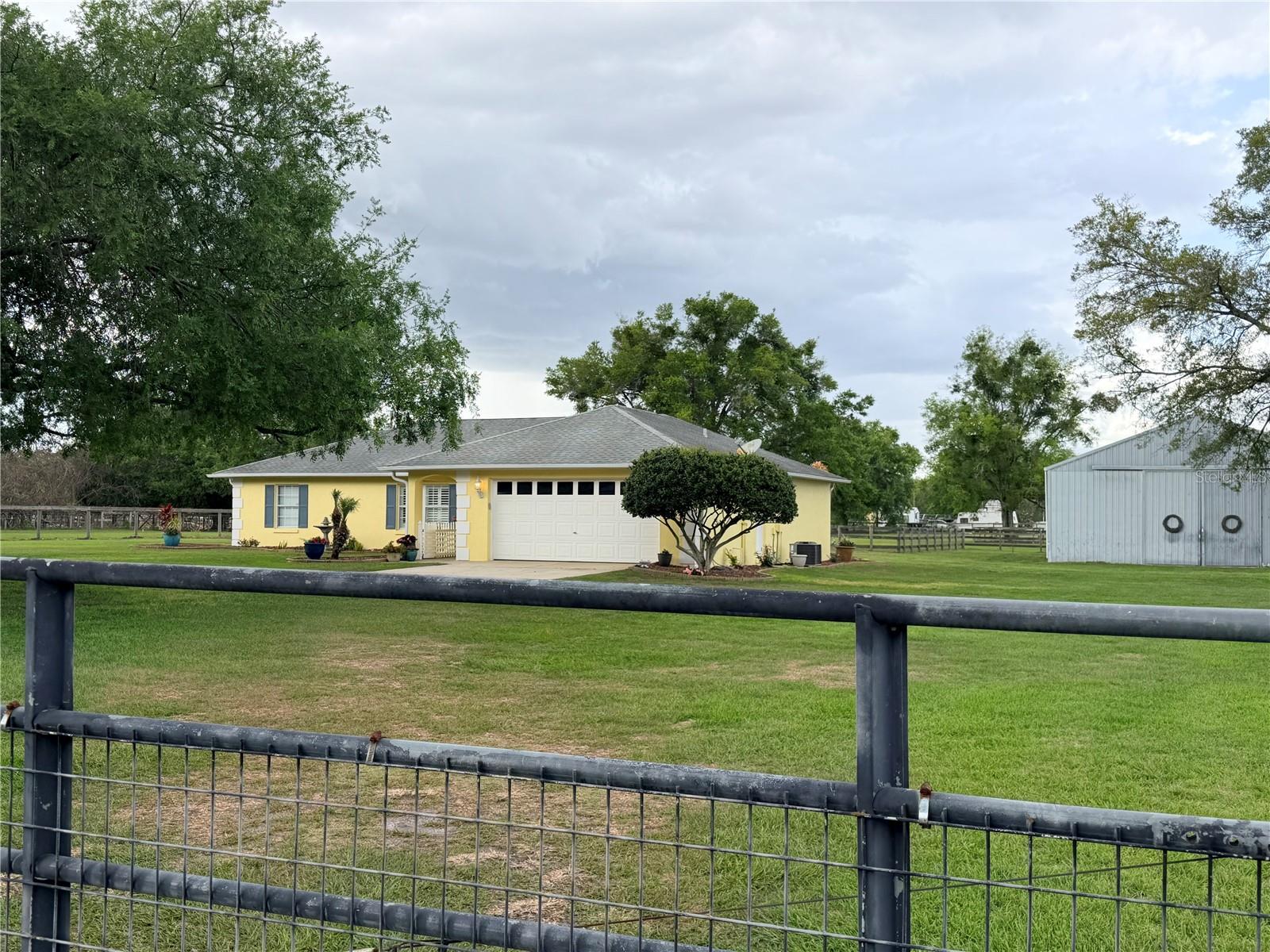 FOXBOROUGH FARMS - Residential