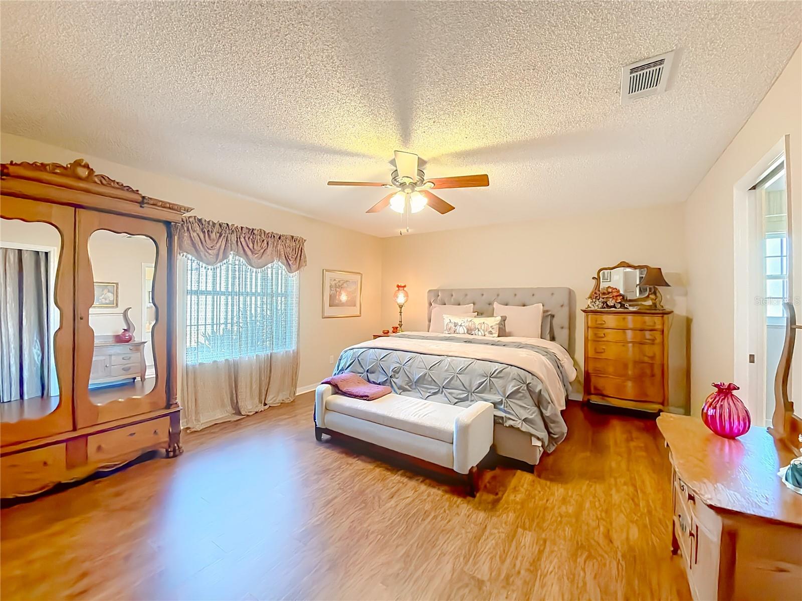 FOXBOROUGH FARMS - Residential