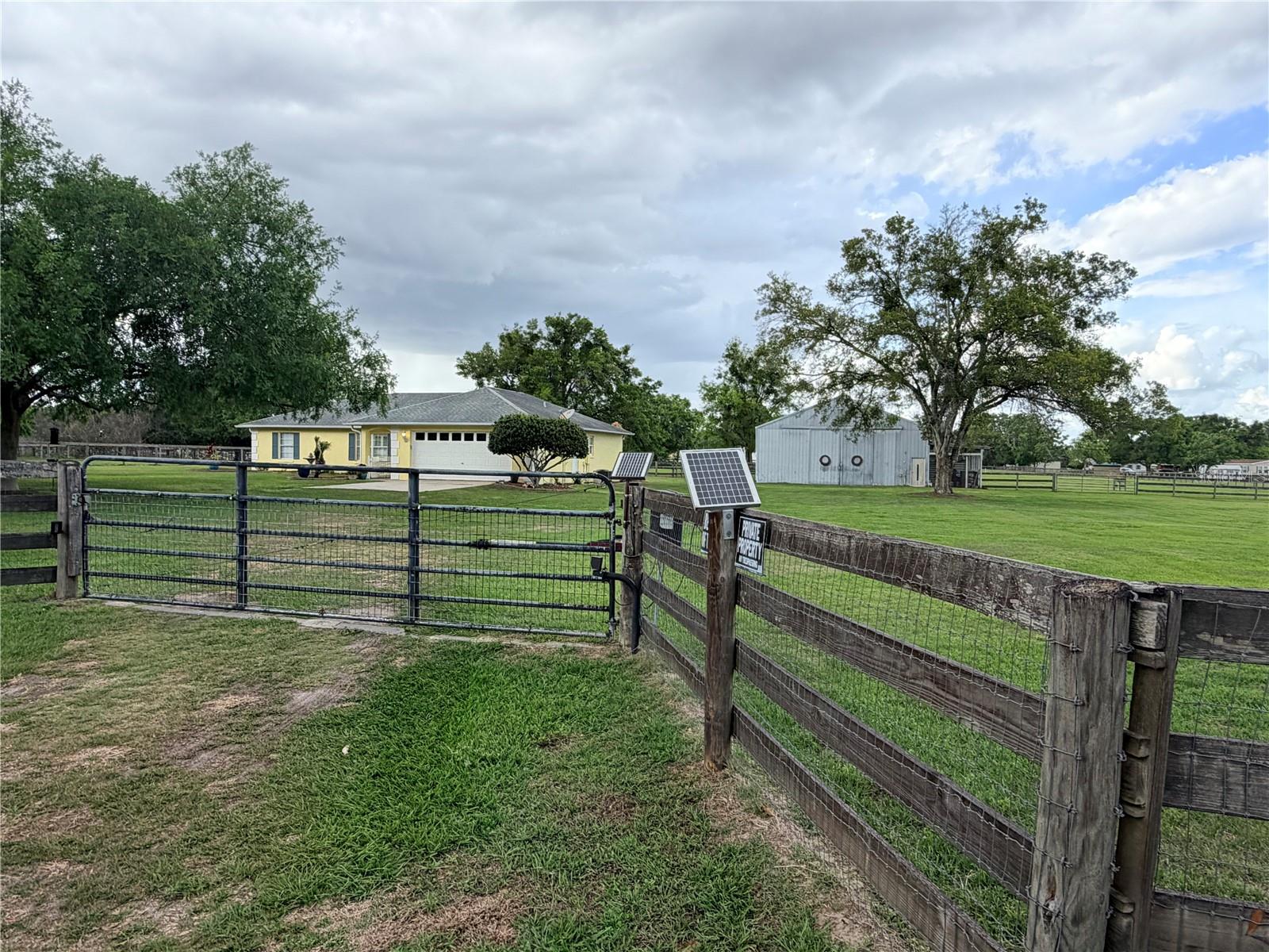 FOXBOROUGH FARMS - Residential