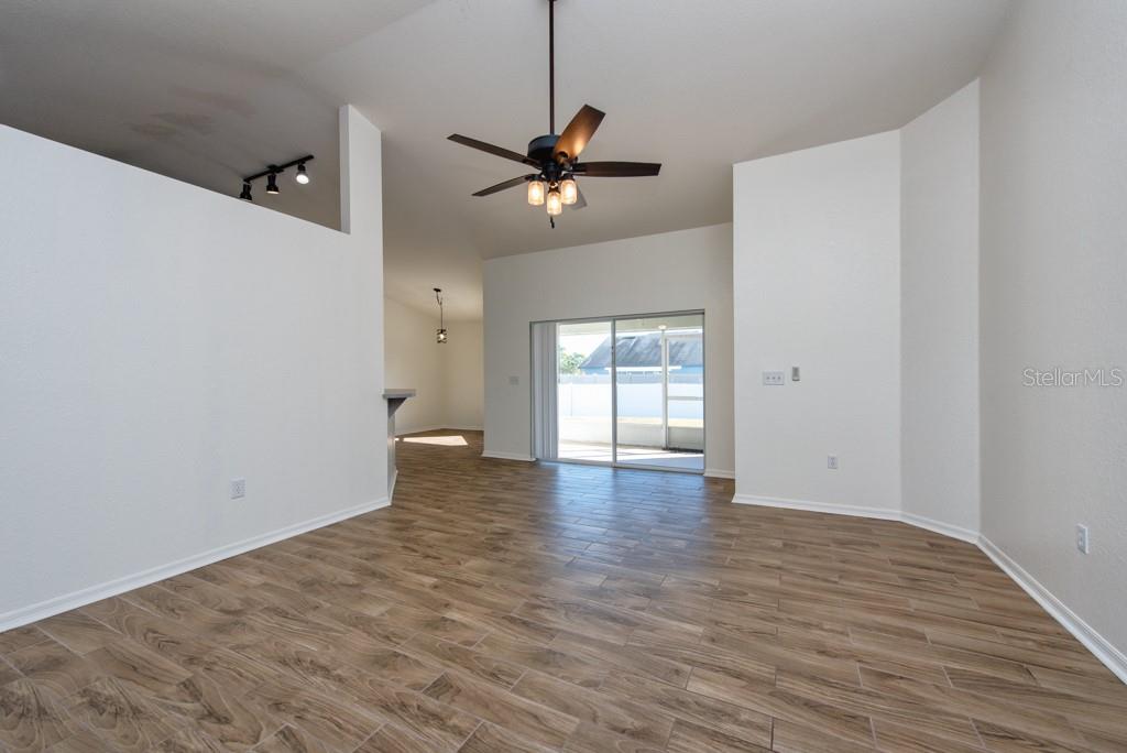 OAKFORD ESTATES - Residential