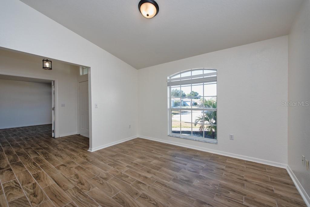 OAKFORD ESTATES - Residential