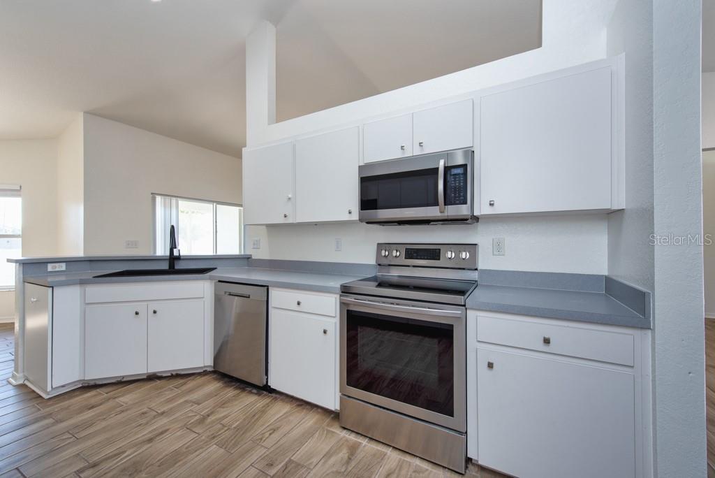 OAKFORD ESTATES - Residential