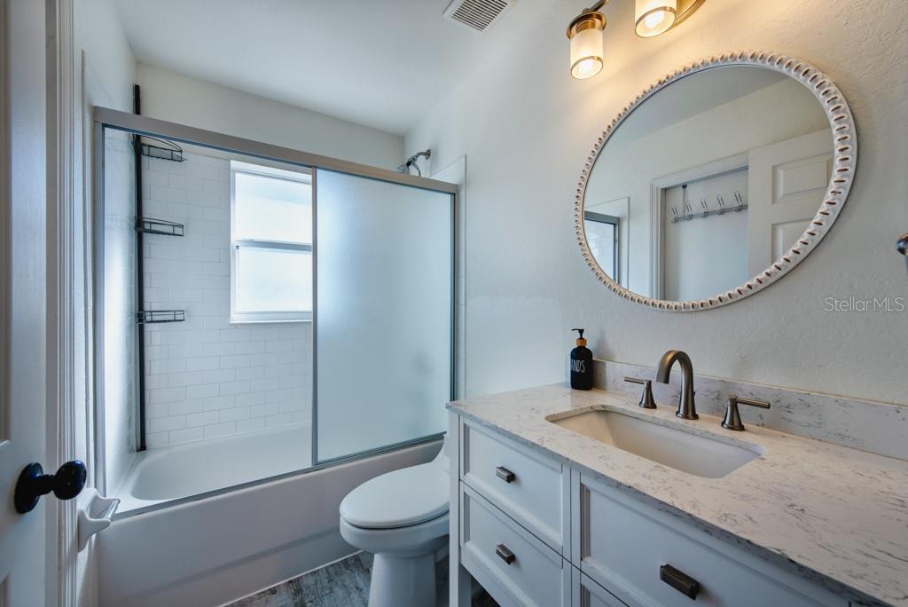 OAKFORD ESTATES - Residential